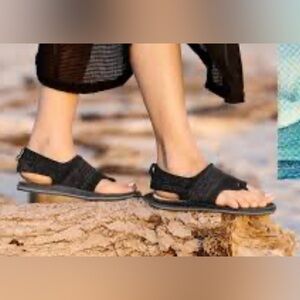 NWOT Sanuk Women's Yoga Sling 3 Knit Sandals Black/Grey Size 7